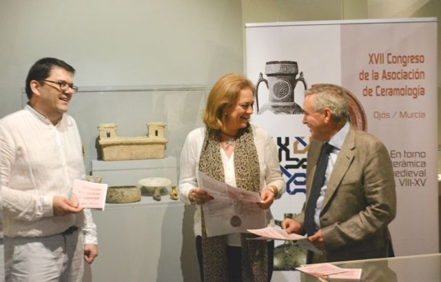 Casi un centenar de expertos en ceramología y arqueología analizan en Ojós la cerámica medieval de los siglos VIII al XV
